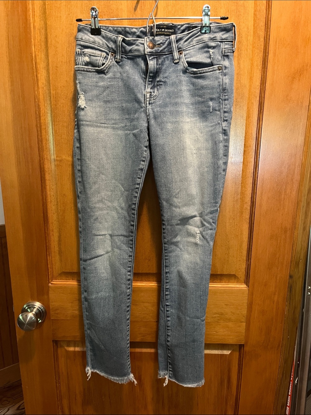 Lucky Brand Women’s Light Wash Skinny Jeans